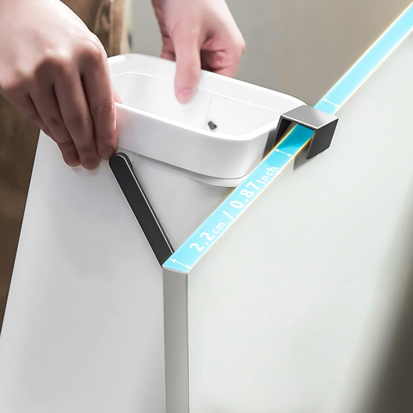 Kitchen Compost Bin Indoor for Counter Top,Hanging Small Trash Can with Lid,Food Waste Bin,Mountable Compost Busket 1.3 Gal/5 L Series,White