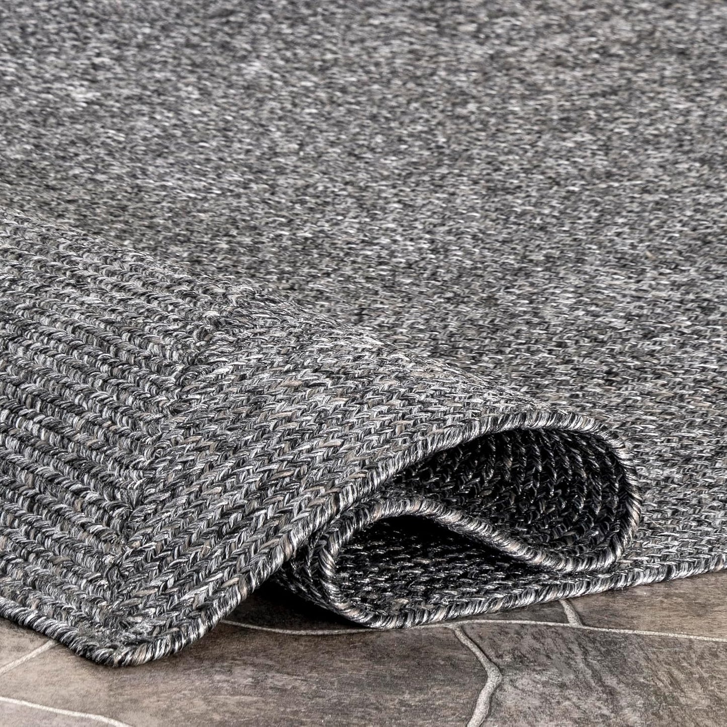 nuLOOM 5' x 8' Solid Hand Braided Indoor/Outdoor Area Rug, Pet-Friendly, High Traffic, Weather Resistant, for Patio, Balcony, Bedroom, Living Room, Dining Room, Wynn Charcoal
