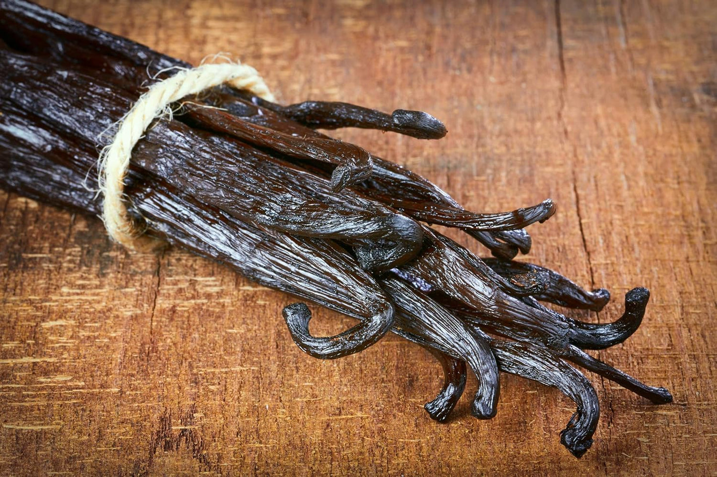 50 Organic Madagascar Vanilla Beans. Whole Grade A Vanilla Pods for Vanilla Extract and Baking